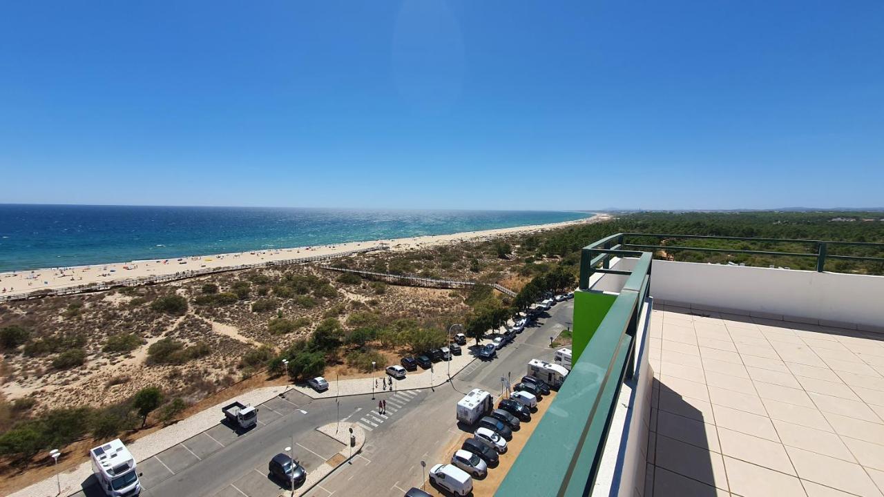 شقة Monte Gordo T2 Frente Mar المظهر الخارجي الصورة