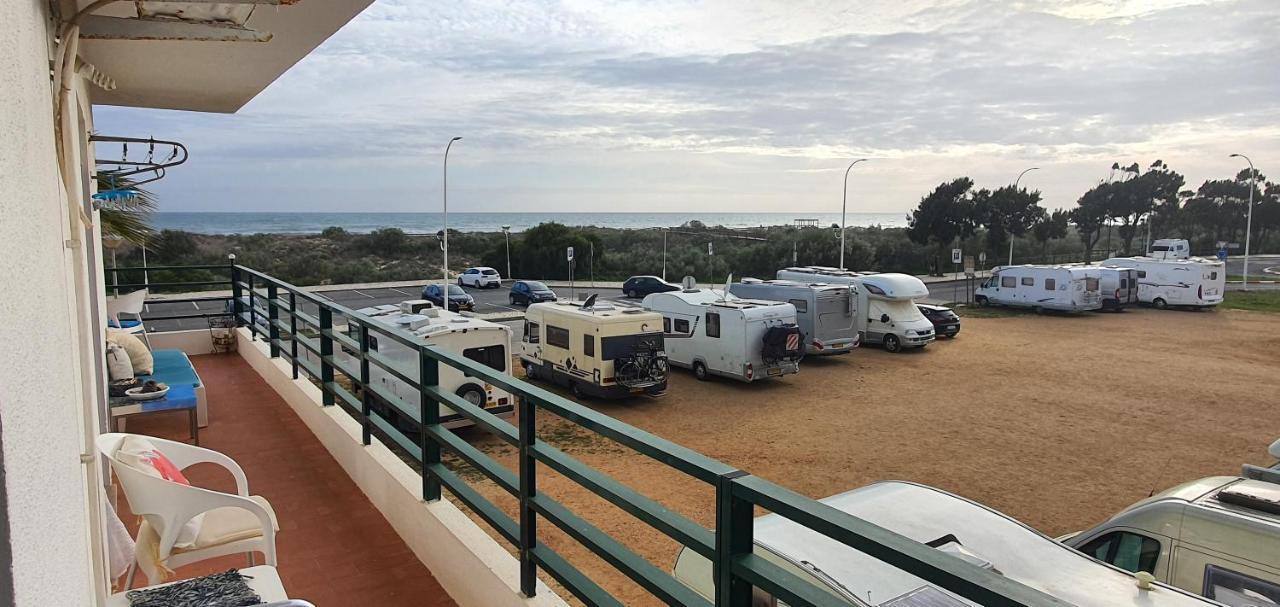 شقة Monte Gordo T2 Frente Mar المظهر الخارجي الصورة