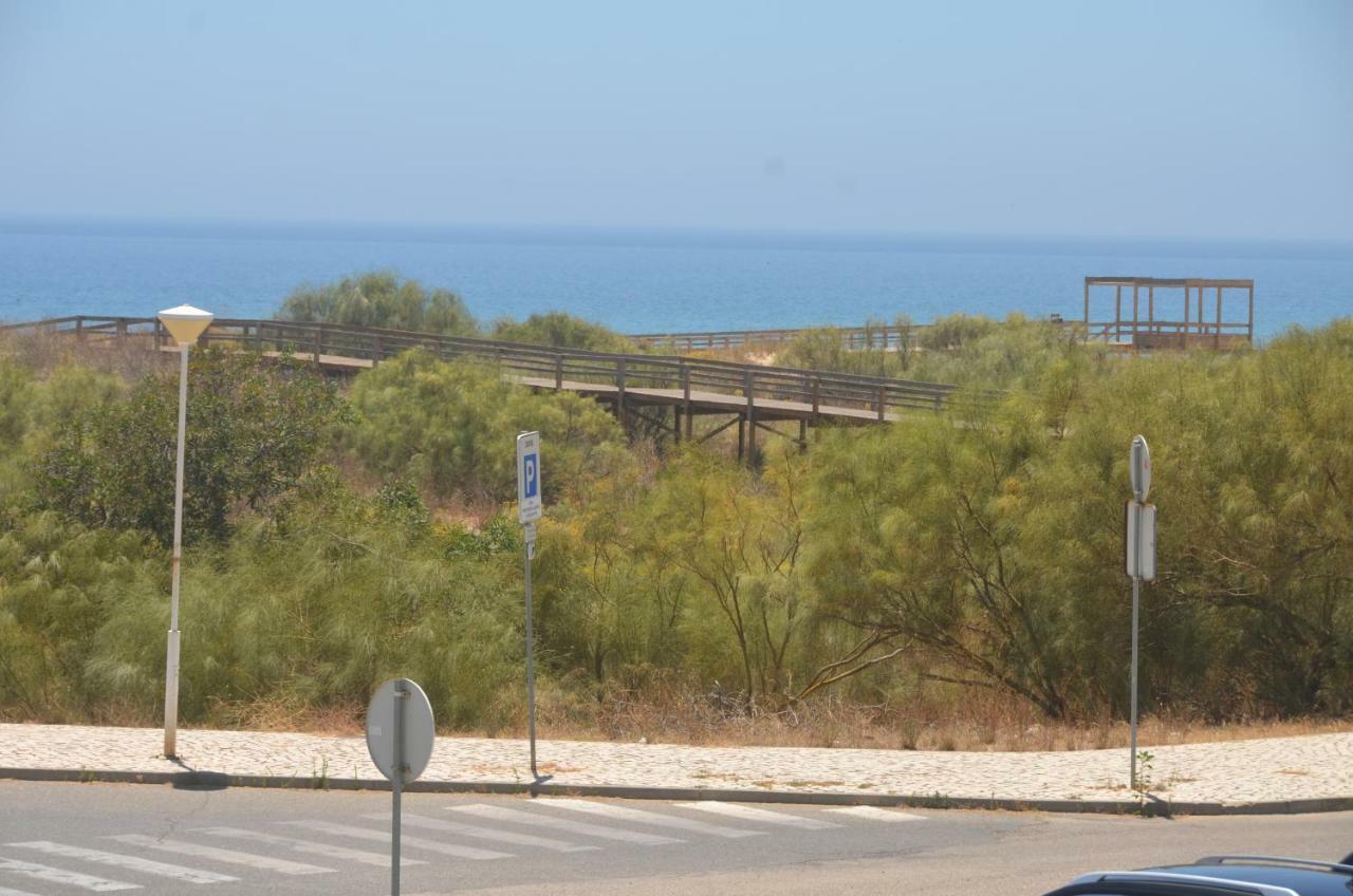 شقة Monte Gordo T2 Frente Mar المظهر الخارجي الصورة